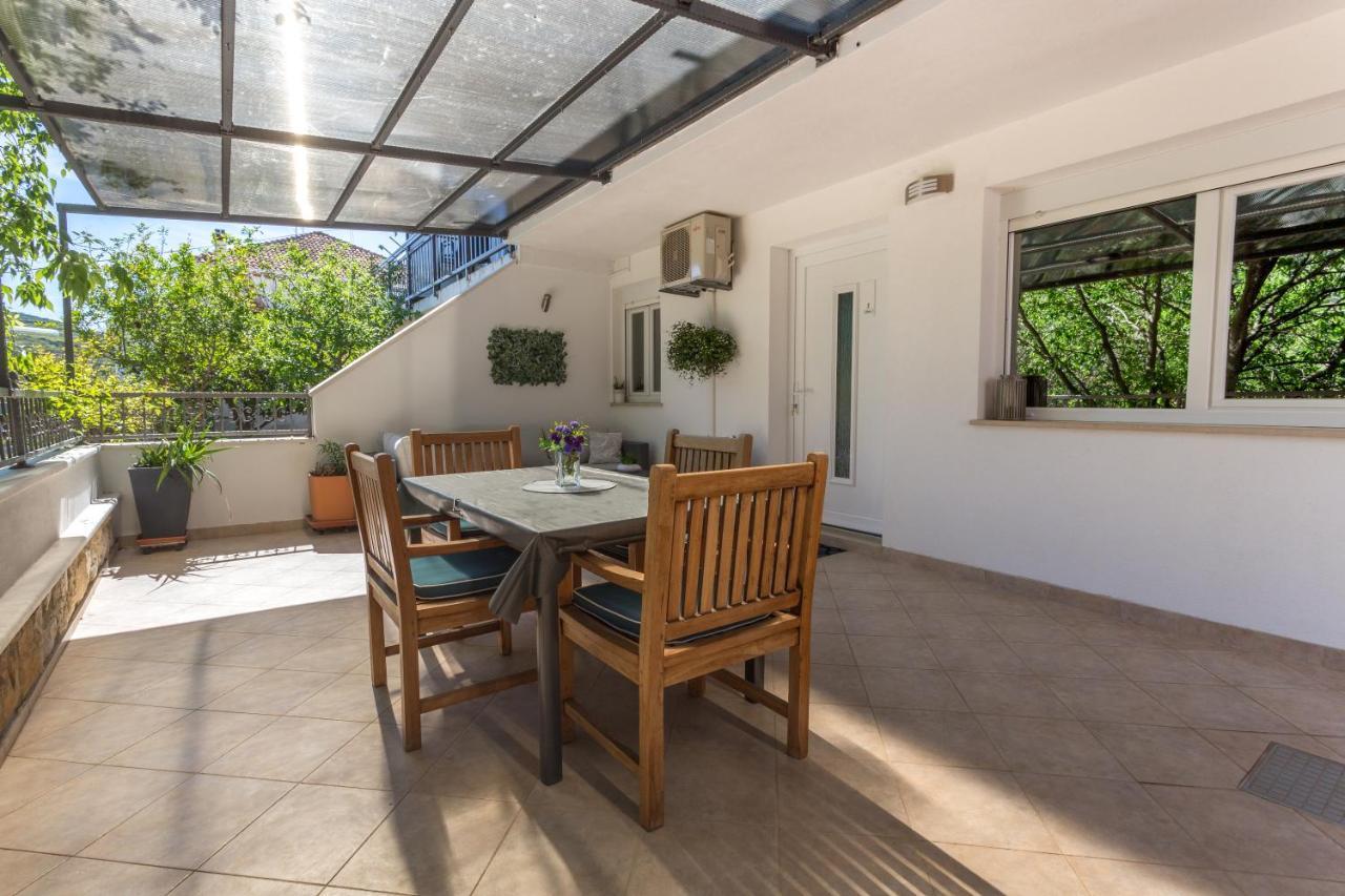 Mamma Mia Apartments-City Center Hvar Town Eksteriør billede