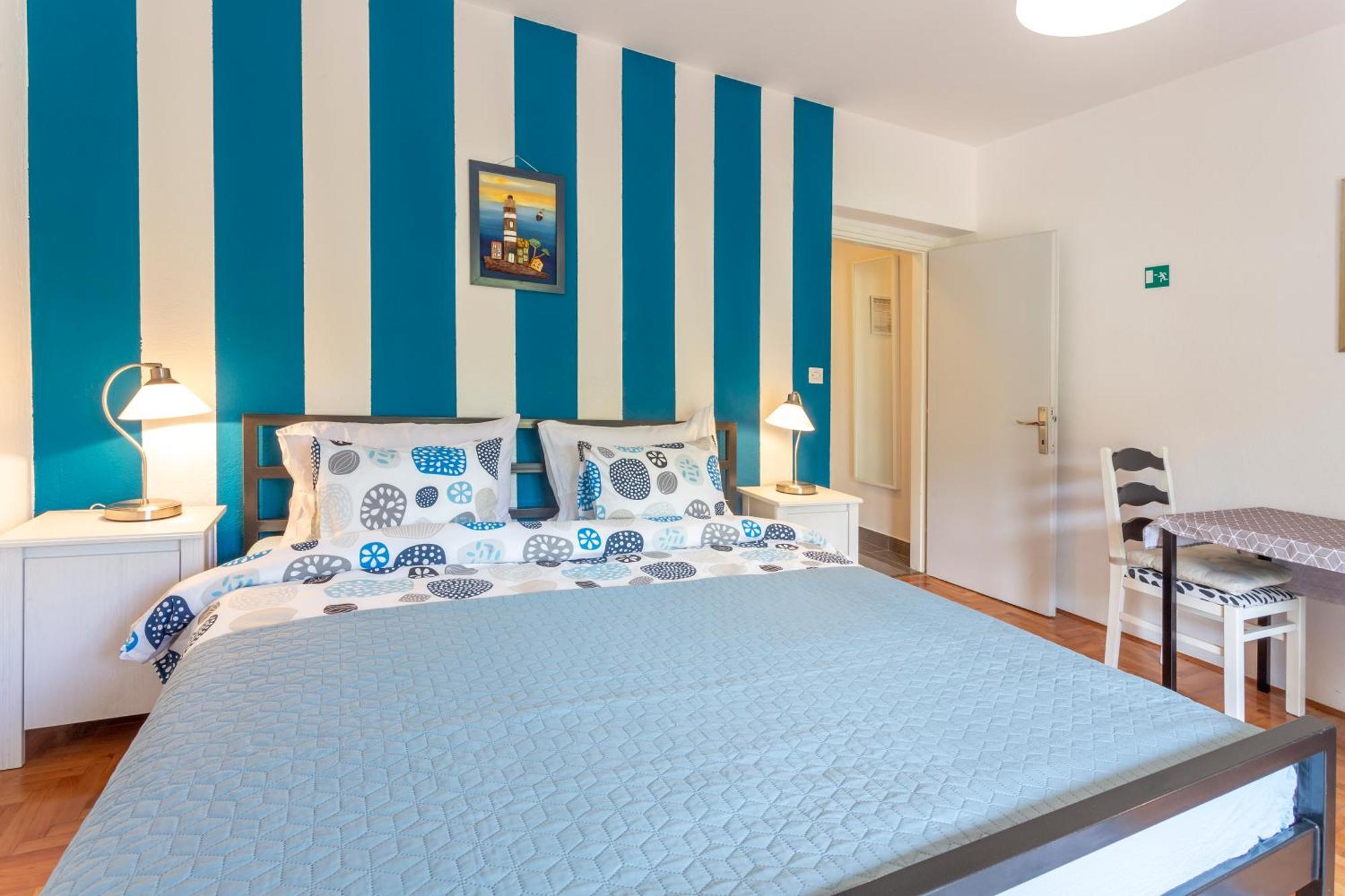 Mamma Mia Apartments-City Center Hvar Town Eksteriør billede