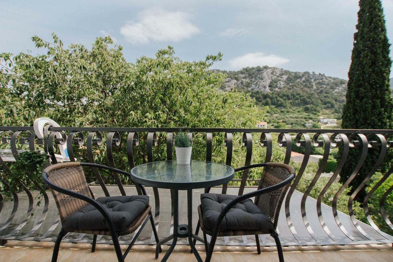 Mamma Mia Apartments-City Center Hvar Town Eksteriør billede