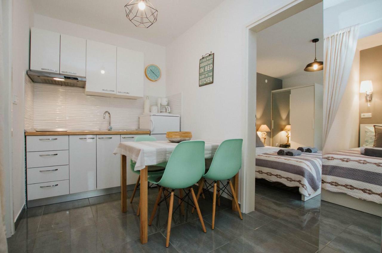 Mamma Mia Apartments-City Center Hvar Town Eksteriør billede