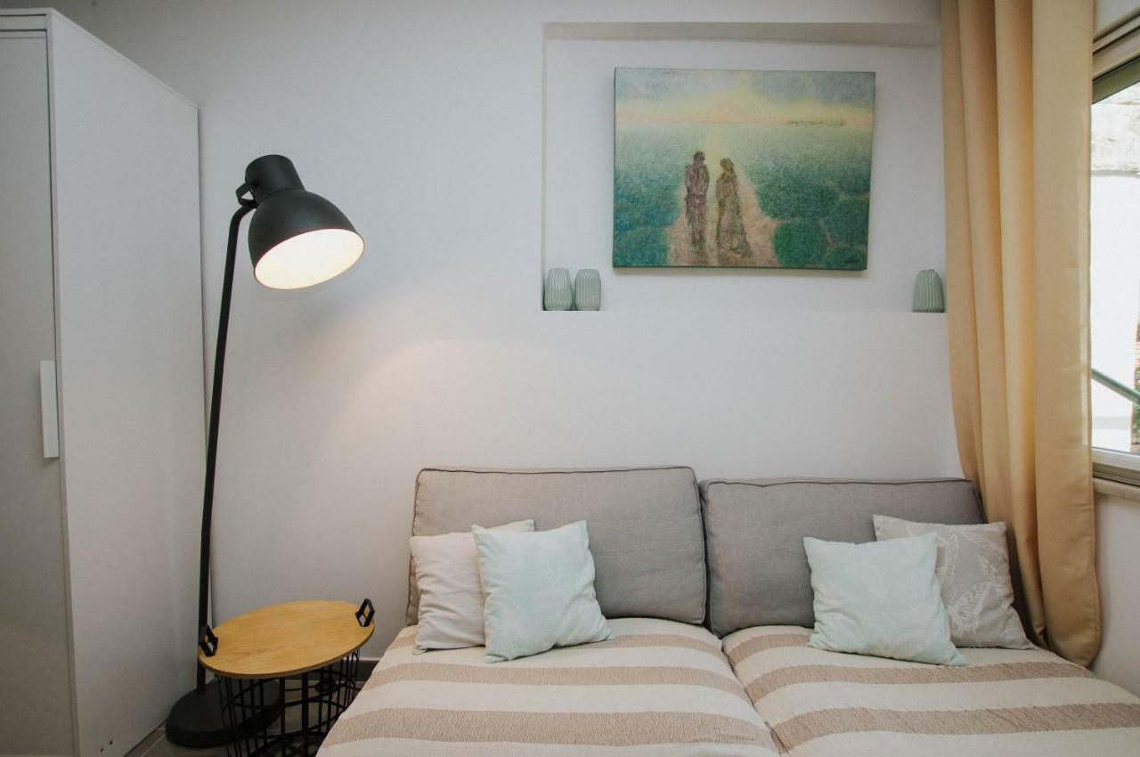 Mamma Mia Apartments-City Center Hvar Town Eksteriør billede